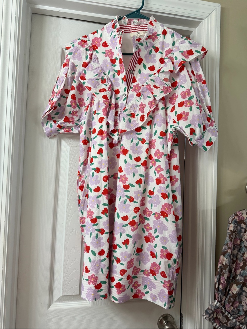 Women’s entro Pink Floral Ruffle Dress - with pockets